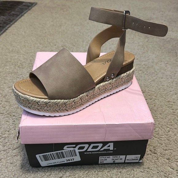 Soda Tan Espadrille Platform Shoes - Picture 1 of 5
